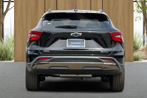 Mosaic Black Metallic 2026 Chevrolet Trax FWD ACTIV