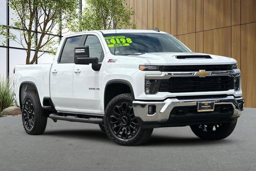 Summit White 2026 Chevrolet Silverado 2500 LT