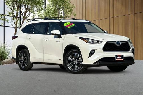 Blizzard Pearl 2020 Toyota Highlander Hybrid XLE