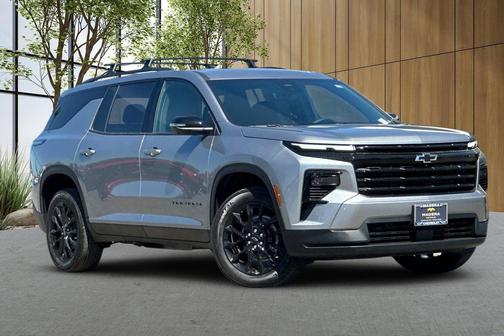 Sterling Gray Metallic 2026 Chevrolet Traverse LT