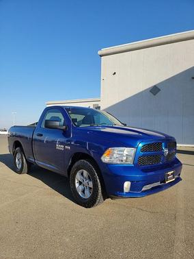 Midnight Blue Pearlcoat 2018 RAM 1500 Express
