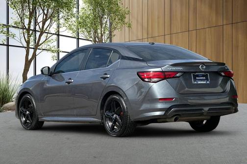 2022 Nissan Sentra SR