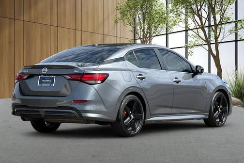 2022 Nissan Sentra SR