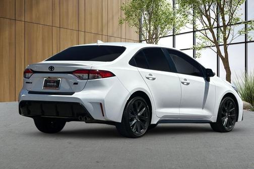 Ice Cap 2025 Toyota Corolla SE