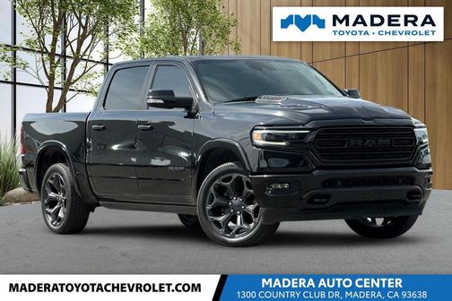 Diamond Black Crystal Pearlcoat 2021 RAM 1500 Limited