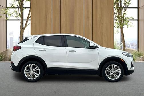 Summit White 2022 Buick Encore GX Preferred