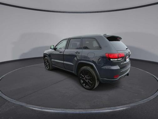 2017 Jeep Grand Cherokee Altitude