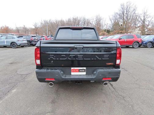 Crystal Black Pearl 2026 Honda Ridgeline TrailSport+
