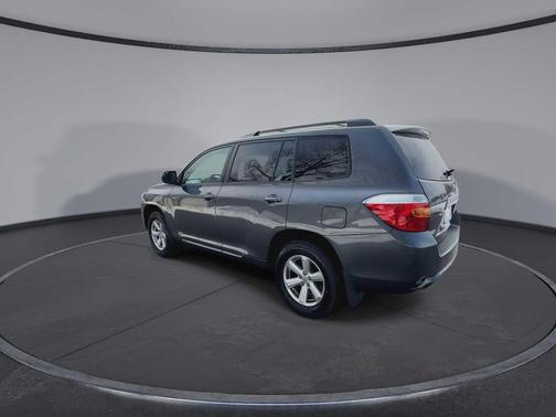 2010 Toyota Highlander SE