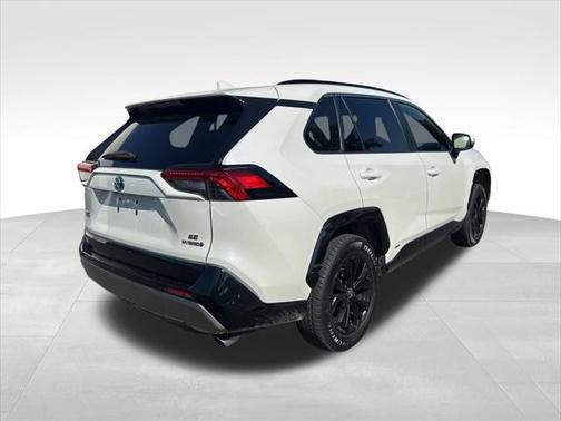 2022 Toyota RAV4 Hybrid SE