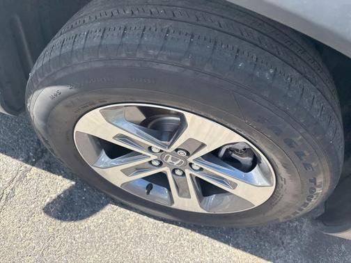 Crystal Black Pearl 2024 Honda Pilot EX-L