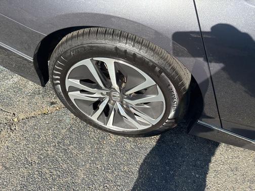 2021 Honda Accord Hybrid EX