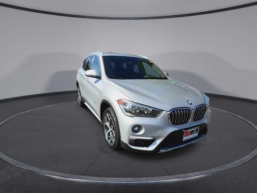 Glacier Silver Metallic 2018 BMW X1 xDrive28i