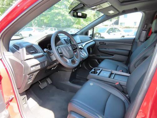Radiant Red Metallic II 2026 Honda Odyssey Sport-L