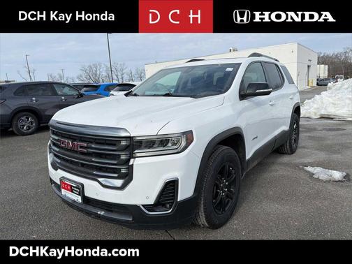 2022 GMC Acadia AWD AT4