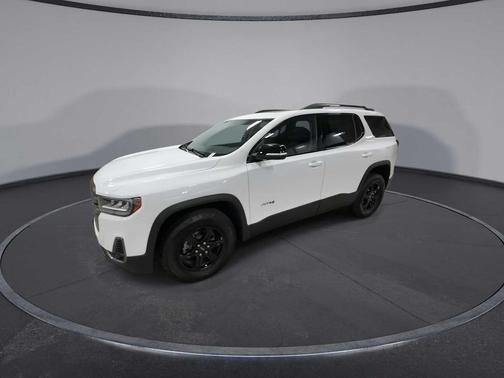 2022 GMC Acadia AWD AT4
