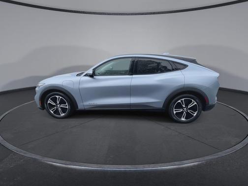 2022 Ford Mustang Mach-E Select