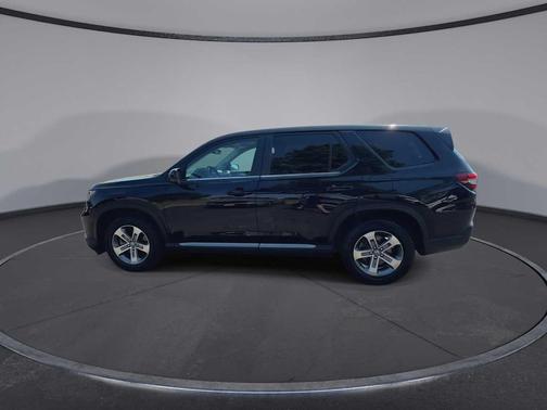 Crystal Black Pearl 2023 Honda Pilot AWD EX-L 8 Passenger