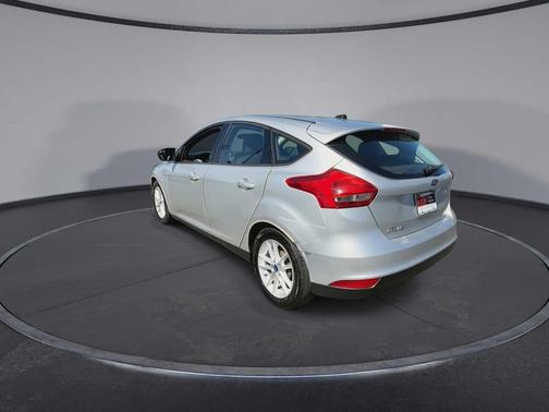 INGOT SILVER 2015 Ford Focus SE