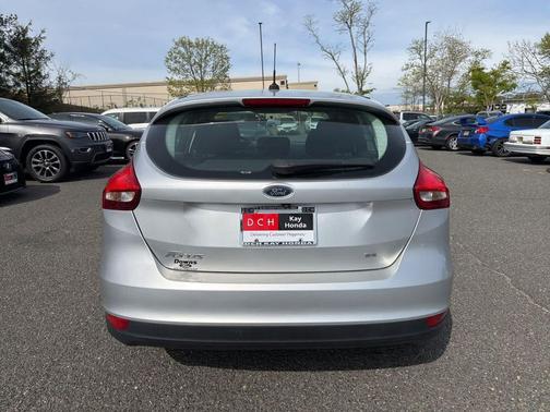 INGOT SILVER 2015 Ford Focus SE