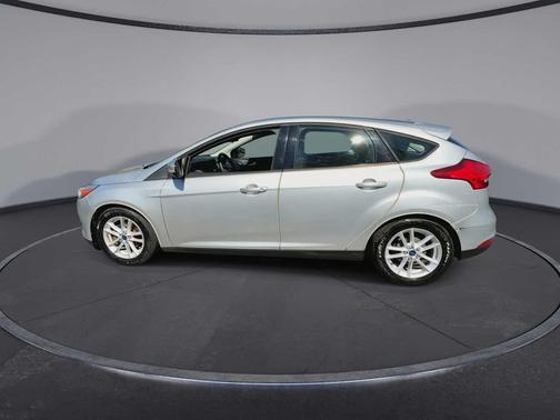 INGOT SILVER 2015 Ford Focus SE