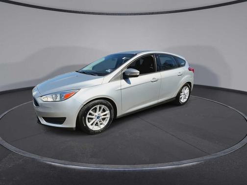 INGOT SILVER 2015 Ford Focus SE
