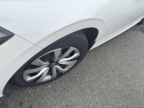 Platinum White Pearl 2023 Honda Civic LX