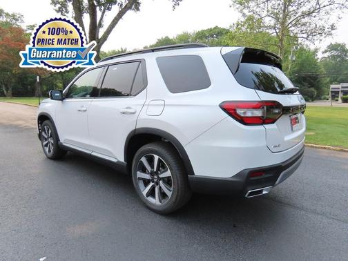 2025 Honda Pilot Touring 8-Passenger