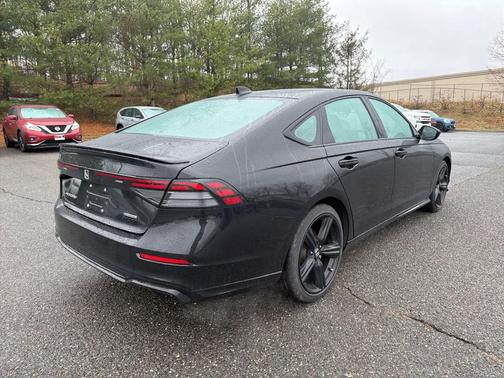 Crystal Black Pearl 2023 Honda Accord Hybrid Sport-L