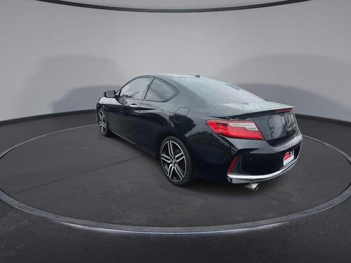 Crystal Black Pearl 2016 Honda Accord Touring
