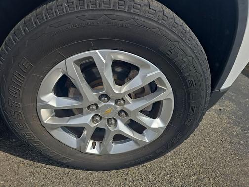 Summit White 2019 Chevrolet Traverse LT Cloth