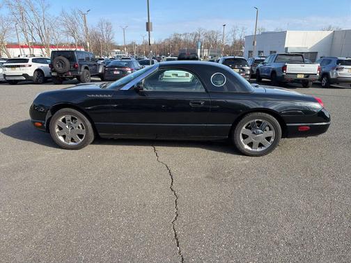 2002 Ford Thunderbird Base