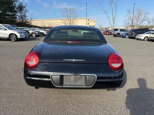 2002 Ford Thunderbird Base