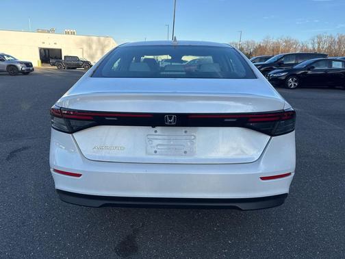 2023 Honda Accord LX 1.5T