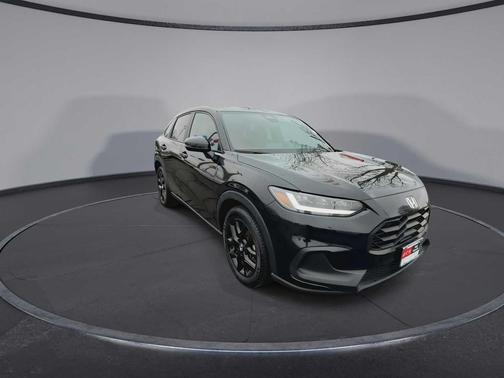 Crystal Black Pearl 2023 Honda HR-V AWD Sport