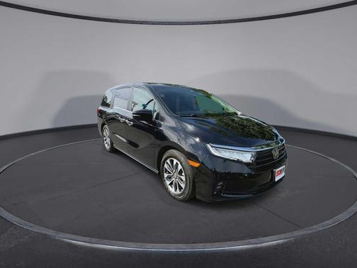 Crystal Black Pearl 2024 Honda Odyssey EX-L
