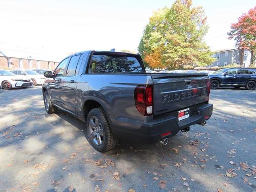Modern Steel Metallic 2026 Honda Ridgeline TrailSport