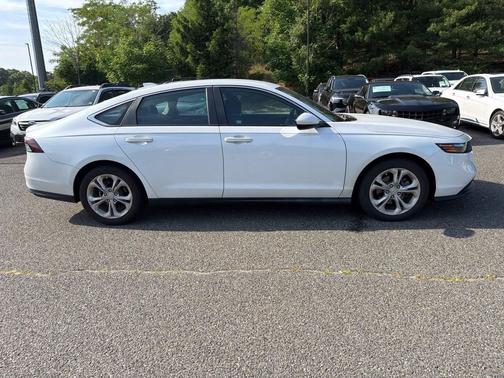 Platinum White Pearl 2023 Honda Accord LX 1.5T