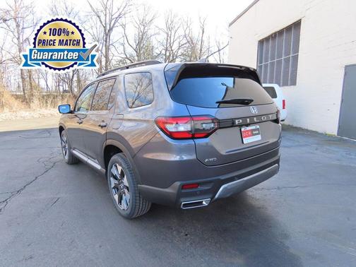 2026 Honda Pilot Touring 8-Passenger
