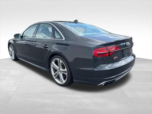 2015 Audi S8 4.0T