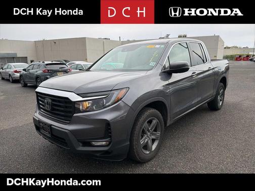Modern Steel Metallic 2023 Honda Ridgeline RTL