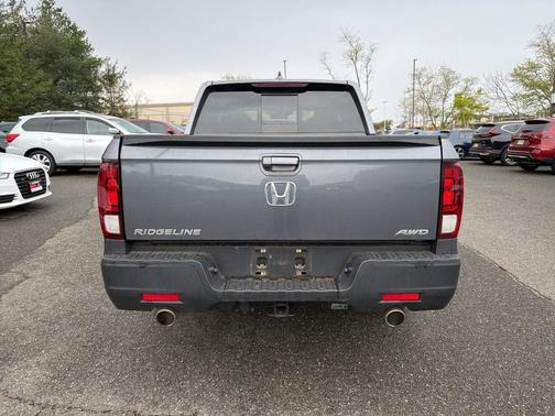 Modern Steel Metallic 2023 Honda Ridgeline RTL