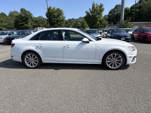 Glacier White Metallic 2019 Audi A4 45 Premium