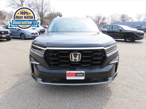 2025 Honda Pilot Touring 8-Passenger