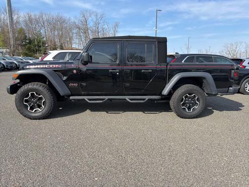 Black Clearcoat 2020 Jeep Gladiator Rubicon