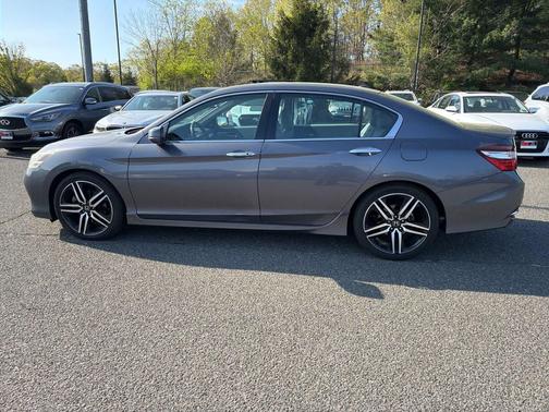 Modern Steel Metallic 2017 Honda Accord Touring V6