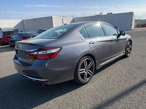 Modern Steel Metallic 2017 Honda Accord Touring V6