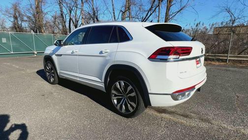 2023 Volkswagen Atlas Cross Sport 3.6L V6 SEL Premium R-Line