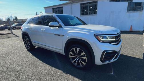 2023 Volkswagen Atlas Cross Sport 3.6L V6 SEL Premium R-Line