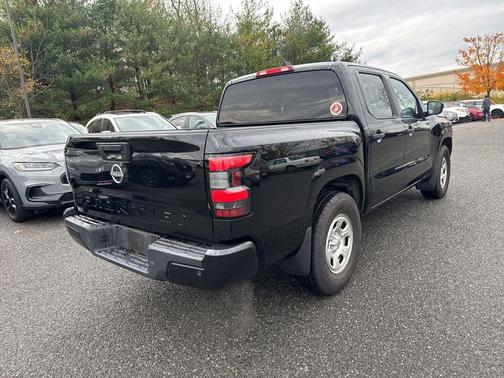 2022 Nissan Frontier S